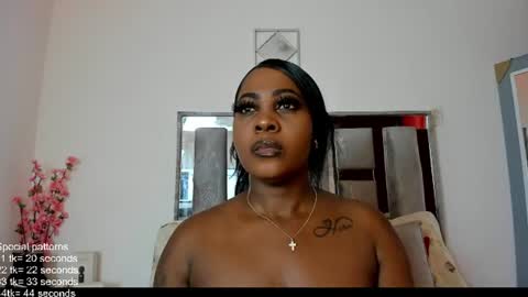 Emilly Roa online show from June 29, 12:27 pm