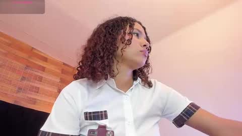 emily_brown04 online show from November 22, 12:03 pm