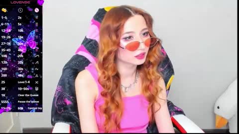 emily_cline online show from September 29, 10:20 pm