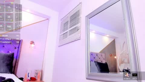 Snapshot of emily_daarell chatting on January 24, 1:24 am  M I A   online430pm- 930pm online show from January 24, 1:24 am