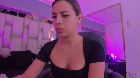 Emily online show from November 14, 11:23 am