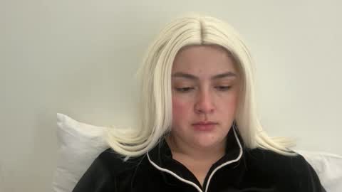 emily_morning_dew online show from March 3, 7:59 am