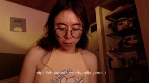 emily_pearl_ online show from February 6, 10:21 pm
