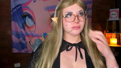 emily_salvatore online show from September 14, 8:10 pm