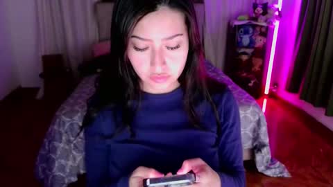 Emily  Swan online show from November 29, 2:52 am