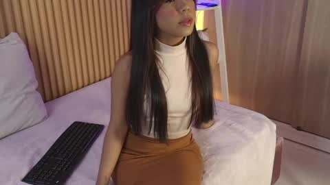 Emily online show from May 26, 12:22 pm