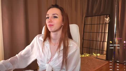 Snapshot of emily_w0w_ chatting on January 8, 7:45 pm Lia online show from January 8, 7:45 pm