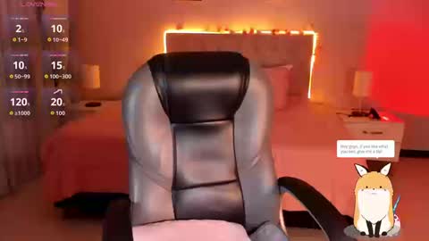 emily_warren__ online show from March 10, 8:35 pm