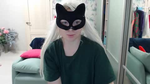 Emily online show from February 27, 1:59 pm