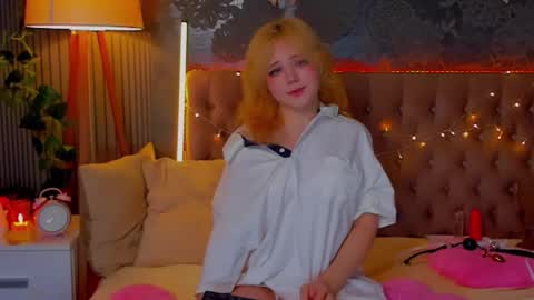 Baby Emelli online show from January 19, 6:56 am