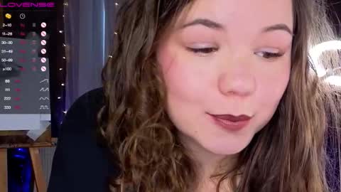 artist Emily online show from September 15, 2:57 am