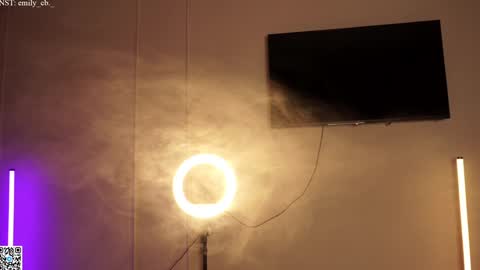 emilybatee online show from December 12, 5:48 pm