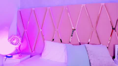 Emily online show from March 28, 1:07 am