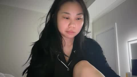 emily choi online show from March 4, 12:40 am