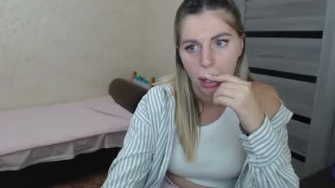 emilyfork online show from September 9, 2:39 pm