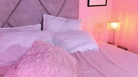 Emily online show from March 11, 11:57 am