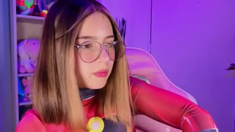 VALEEEN online show from February 10, 3:59 pm