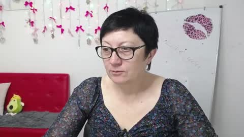 Emily online show from April 18, 5:31 am