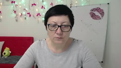 Emily online show from April 19, 5:08 am