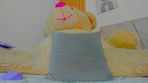 EMI online show from February 11, 3:49 pm