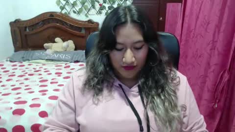 Emily Cortez online show from January 6, 12:16 am