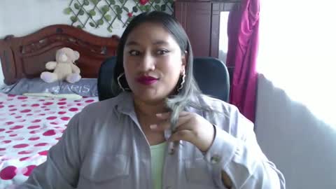 Emily Cortez online show from January 12, 9:40 pm