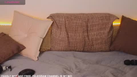 Snapshot of emilytrays chatting on January 11, 6:56 am Emily wish-list online show from January 11, 6:56 am