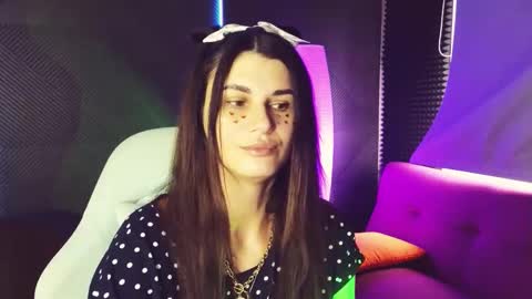 Emily online show from October 6, 2:18 am