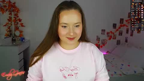 Snapshot of emilyxgrasez chatting on October 2, 9:46 pm Emily online show from October 2, 9:46 pm