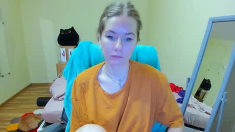 Emily online show from February 25, 6:55 pm