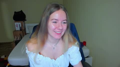 Emily online show from February 12, 7:02 am