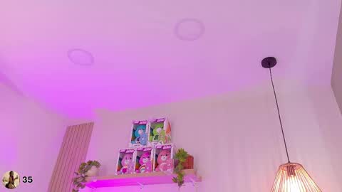 Emily Bank online show from April 16, 8:20 pm