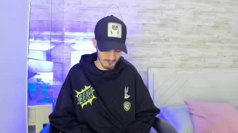 emir_ozan online show from January 11, 11:38 am