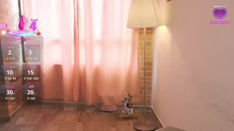 emma online show from July 11, 7:06 pm