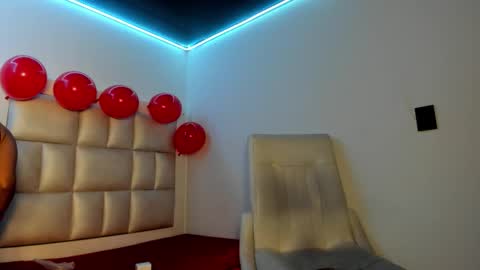 emma__js_ online show from February 23, 1:02 pm