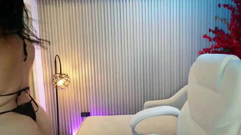 emma__walkerr_ online show from September 30, 7:13 pm