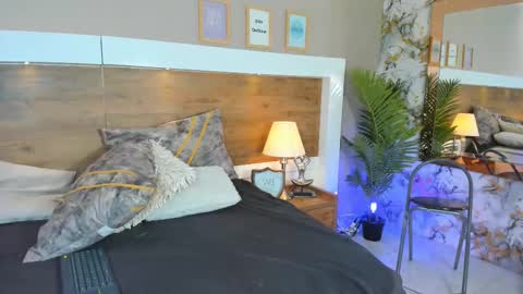 Emma  online show from February 13, 3:03 pm