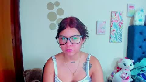 emma_boo_ online show from October 31, 3:34 pm