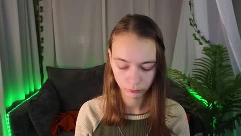 emma_chaser online show from November 18, 2:25 am