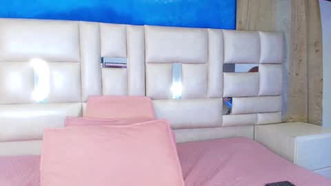 Emma online show from October 4, 3:37 am