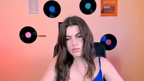 emma_dark_ online show from June 24, 12:01 pm