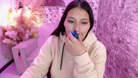 emma online show from March 3, 7:26 am