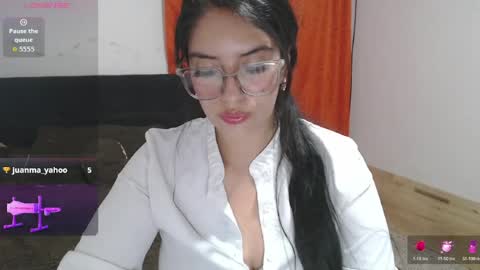 emma_grace_ online show from June 2, 4:58 am