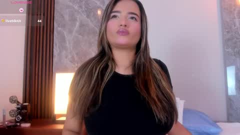 Emma online show from October 26, 4:02 am