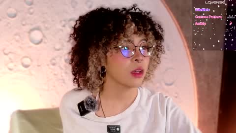     online show from April 9, 10:10 am