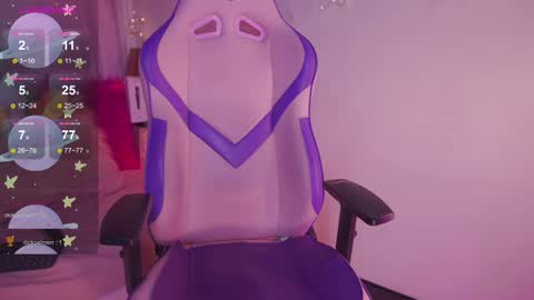 EMMA  online show from February 25, 5:19 pm