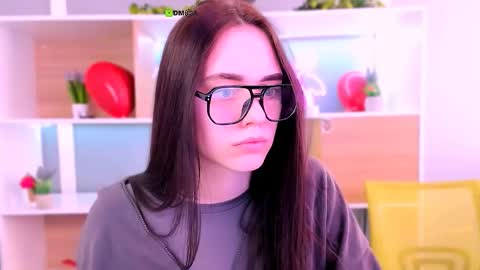 emma_swee online show from February 20, 6:26 am