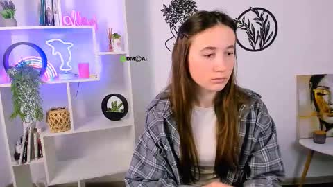 emma_swee online show from February 9, 6:06 am