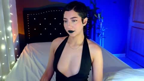 Emma web online show from May 20, 2:56 pm
