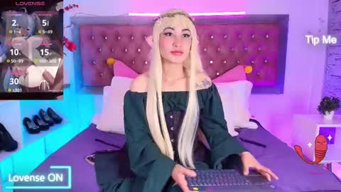 neko  online show from September 29, 10:42 pm